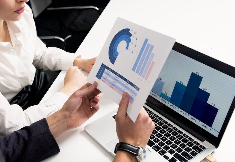 The Connection Between Market Research and Competitive Analysis